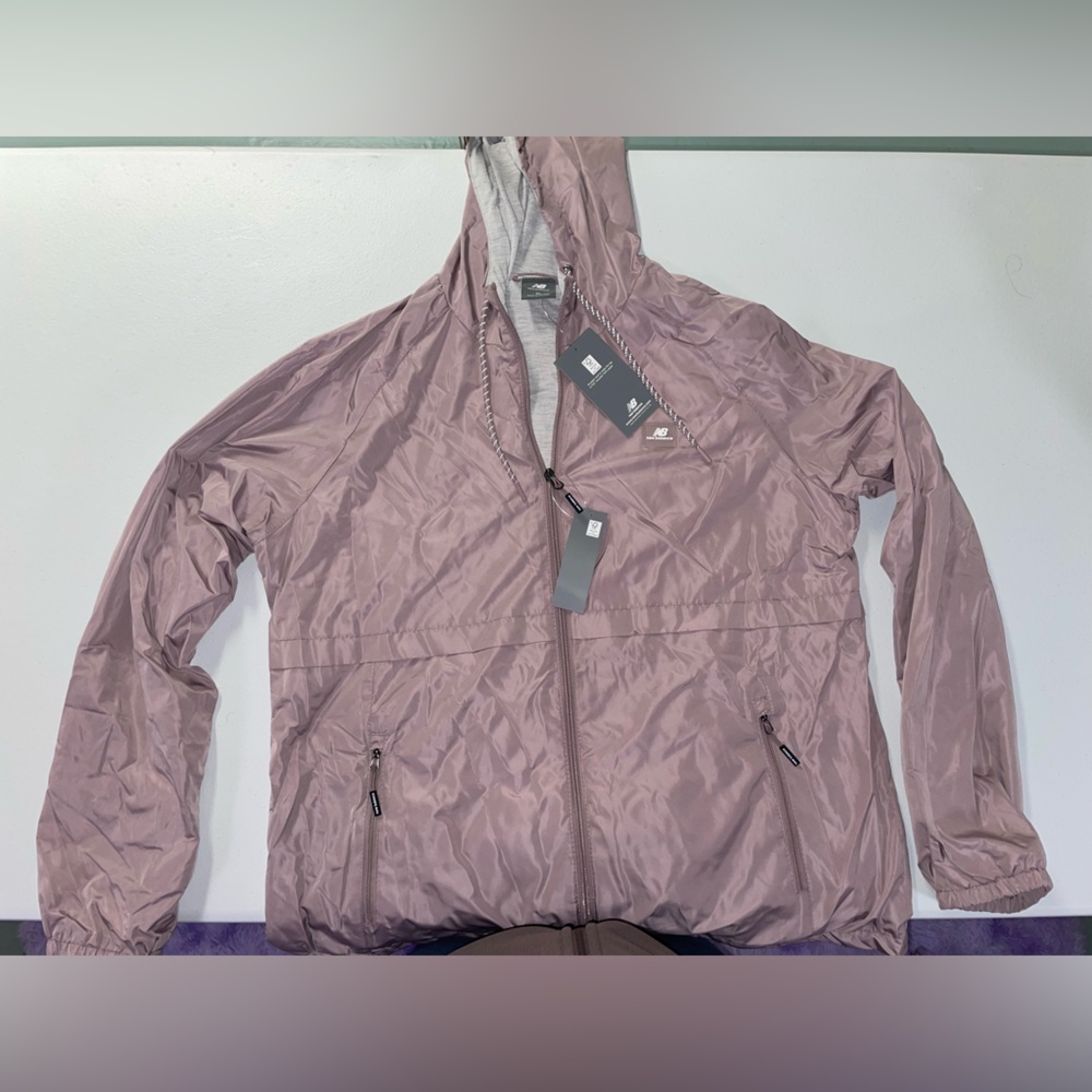 New Balance Mauve/Pink Lightweight Hooded Windbreaker Jacket - Picture 3 of 3